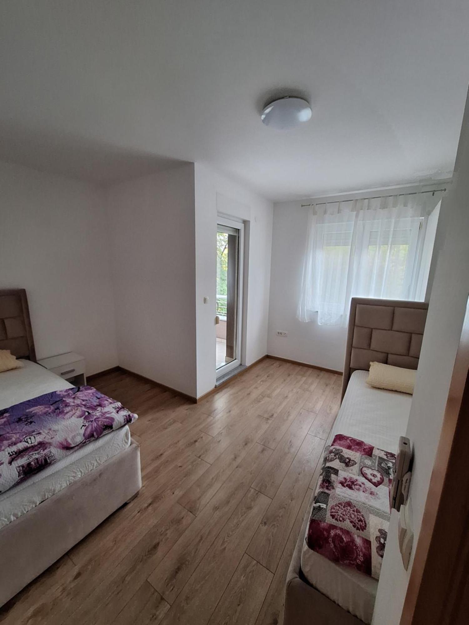 Apartment Enjoy Free Private Parking Mostar Luaran gambar