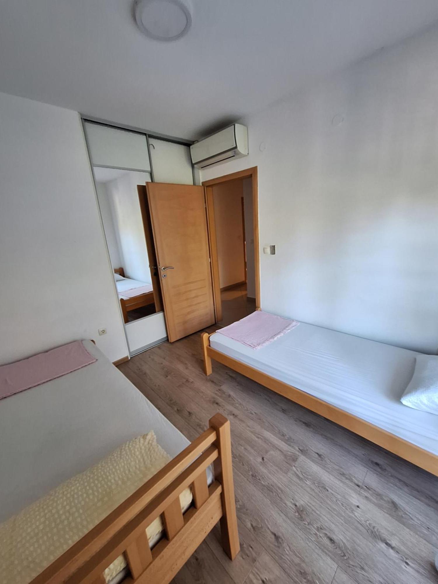 Apartment Enjoy Free Private Parking Mostar Luaran gambar