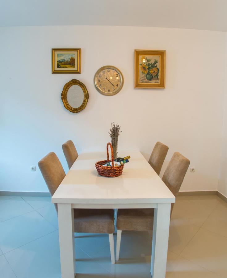 Apartment Enjoy Free Private Parking Mostar Luaran gambar