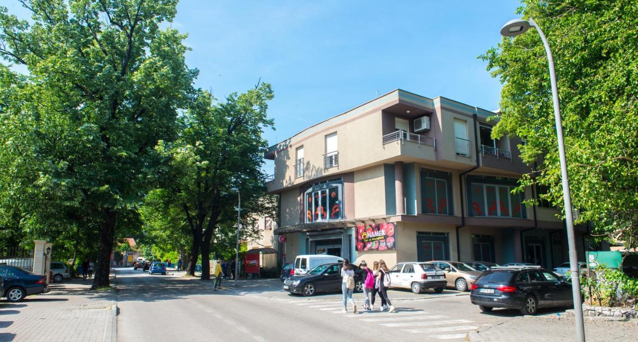 Apartment Enjoy Free Private Parking Mostar Luaran gambar